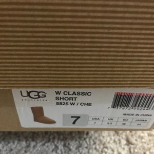 UGG Women’s Classic Short Boots